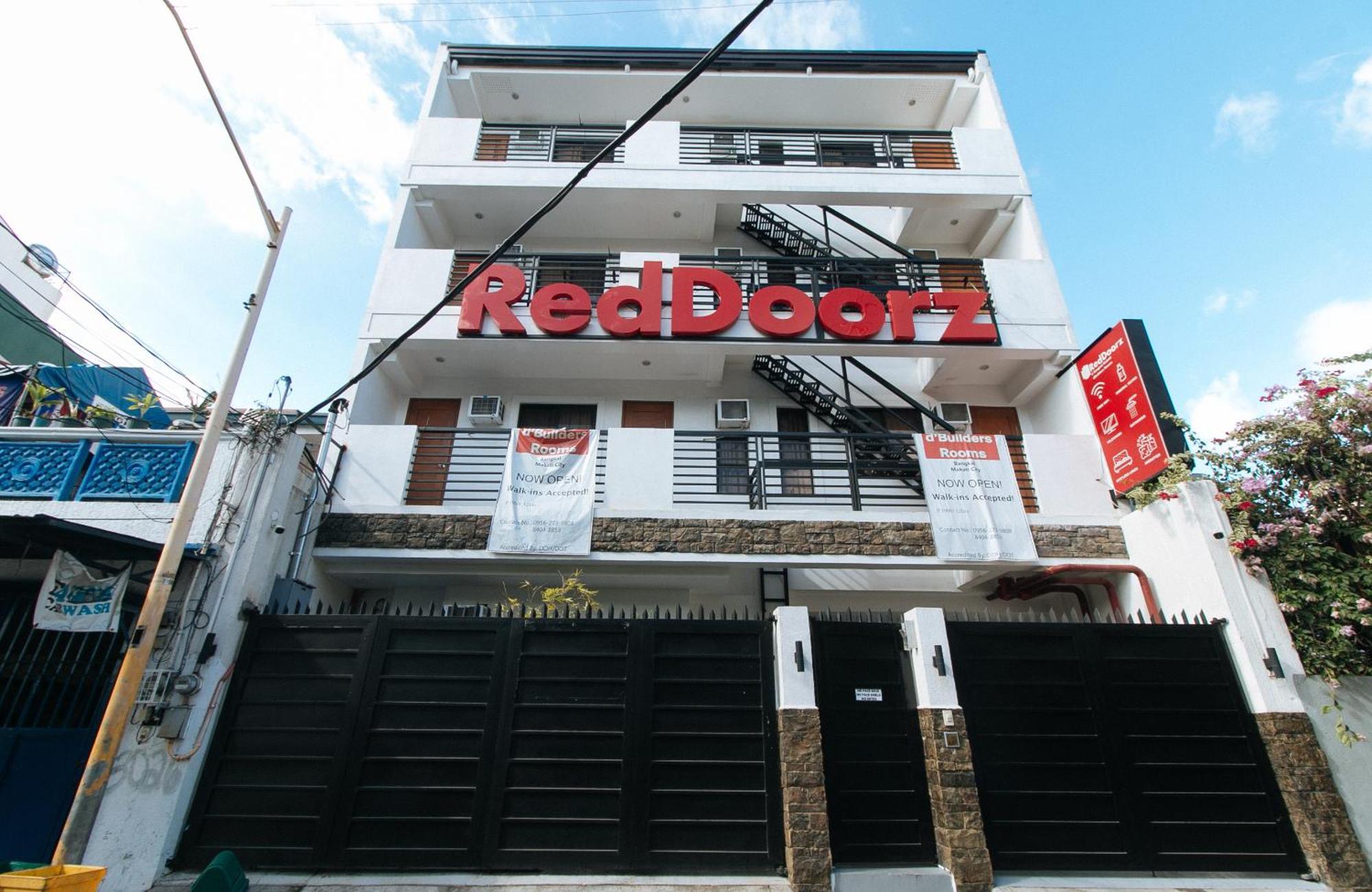 Hotel RedDoorz @ DBuilders Bangkal Makati Makati City Exterior foto